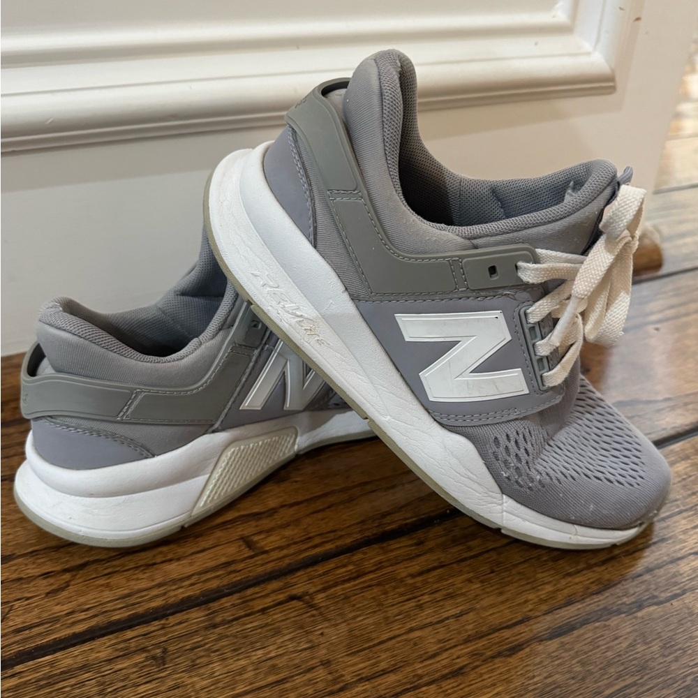 New Balance 247 Women’s Shoes Size 6